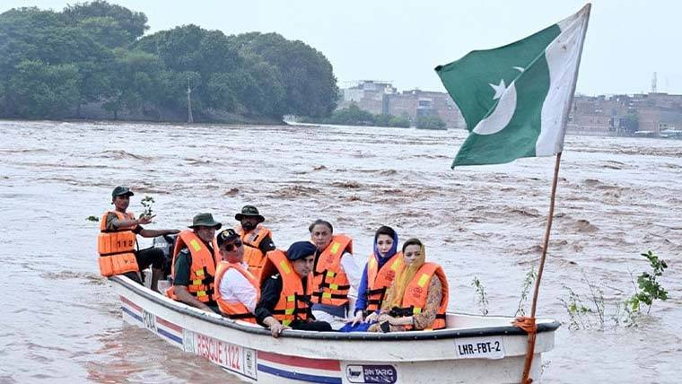 سیلاب کا خطرہ، وزیراعلیٰ مریم نواز کی متاثرہ علاقوں کے عوام سے فوری انخلا کی اپیل