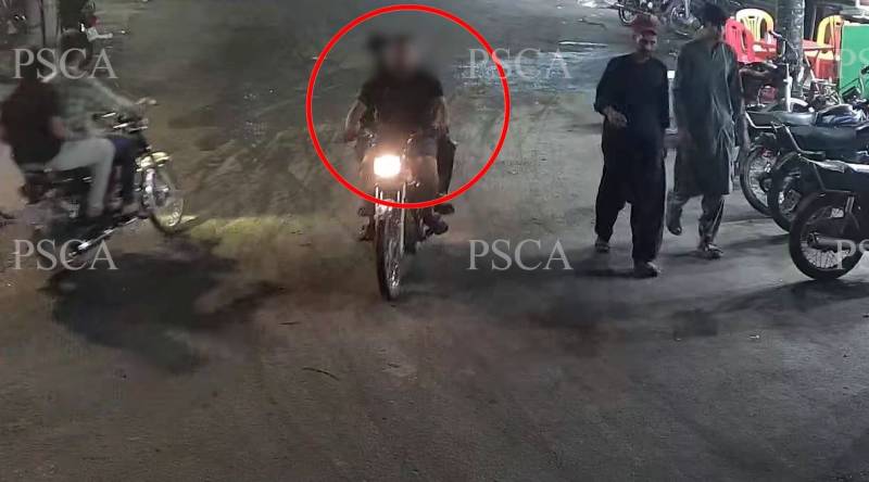 شہریوں سے موبائل فون چھیننے والے گینگ گرفتار، سیف سٹی کیمروں نے مدد کی