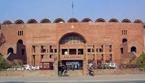 پی سی بی نے جنوبی افریقہ کیخلاف وائٹ بال سیریز کے لیے فلیٹ پچز نہ بنانے کا فیصلہ کر لیا