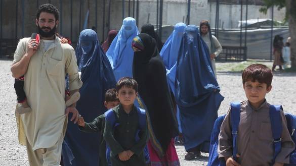 افغان مہاجرین کے انخلا کی مہم سست، شناخت اور رجسٹریشن میں مشکلات ،پنجاب میں گرینڈ آپریشن، جیو ٹیگنگ شروع