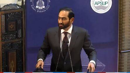پاکستان کا مستقبل نوجوانوں کے ہاتھ میں ہے، ملک کو نئے انتظامی ماڈل کی ضرورت ہے : میاں عامر محمود