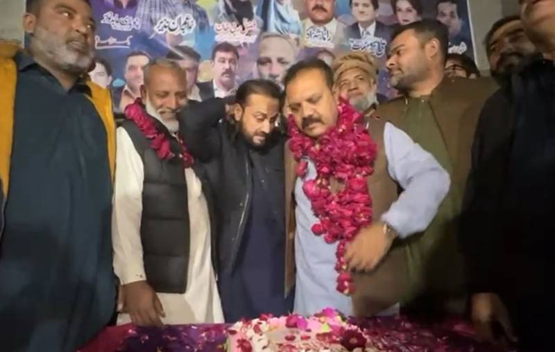پی پی 150 لاہور میں قائد اعظم اور نواز شریف کی سالگرہ کی تقریب، خواجہ عمران نذیر نے قیادت کو خراج تحسین پیش کیا