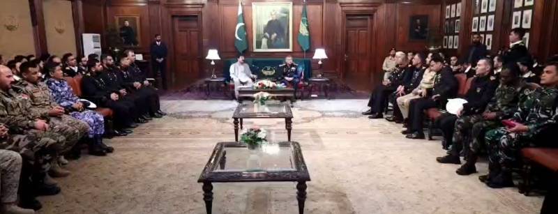 گورنر پنجاب سردار سلیم حیدر خان سے نیوی وار کالج کے وفد کی ملاقات، نوجوانوں کے لیے سوشل میڈیا ٹریننگ پر زور