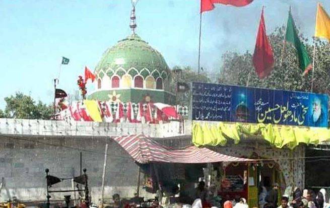 لاہور: حضرت مادھو لال حسینؒ کے 438 ویں سالانہ عرس کا آغاز، 'میلہ چراغاں' کی روشنیاں بکھر گئیں