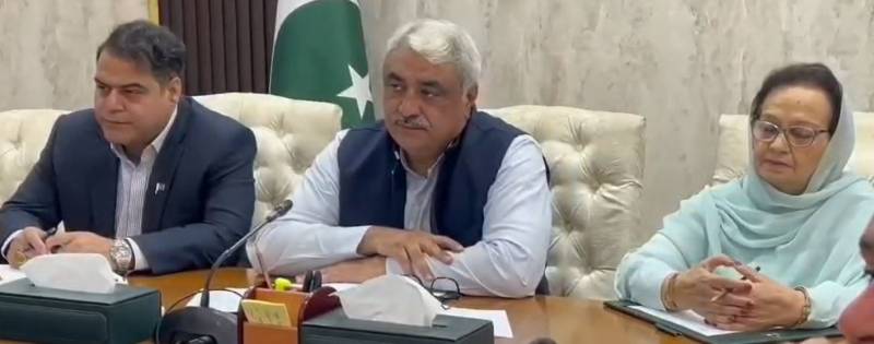پنجاب میں ڈینگی کے خلاف 'آہنی ہاتھوں' سے نمٹنے کا فیصلہ؛ مری میں خصوصی وارڈز فعال، راولپنڈی میں ہائی الرٹ
