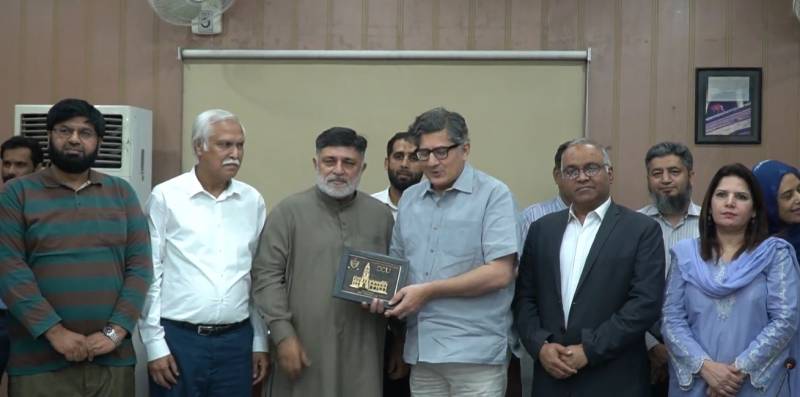 تعلیمی ادارے اور صنعت اب ایک ساتھ؛ جی سی یونیورسٹی کے فارماسیوٹیکل اور کیمیکل کمپنیوں سے اہم معاہدے