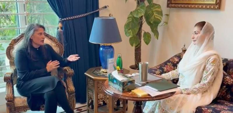 مریم نواز کا پنجاب کو فلم اور ٹیکنالوجی کا مرکز بنانے کا عزم، شرمین عبید چنائے کے ساتھ 'فلم سٹی' پر مشاورت