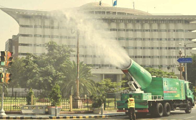 سموگ کے خلاف فیصلہ کن جنگ: پنجاب میں الیکٹرک ٹرکوں پر 'اینٹی سموگ گنز' لگانے کا منصوبہ منظور