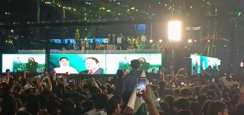 لبرٹی چوک لاہور میں معرکہ حق کی فتح کا جشن، شاندار آتشبازی اور میوزیکل تقریب کا انعقاد