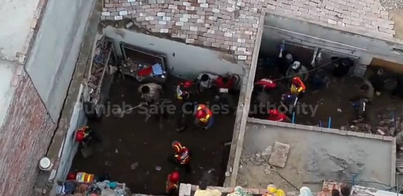 کاہنہ میں افسوسناک واقعہ، اکیڈمی کی چھت گرنے سے بچے ملبے تلے دب گئے