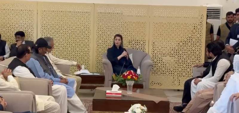 پنجاب کے 40 اضلاع کی ترقی ہماری ترجیح ہے، وزیراعلیٰ مریم نواز کا ملتان کے ارکان اسمبلی سے گفتگو میں عزم